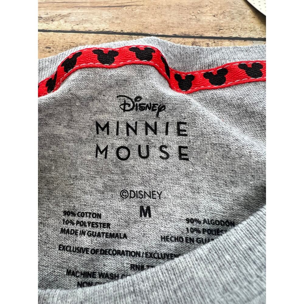 NWT Disney Classic Minnie Gray Tshirt Medium - Picture 3 of 4
